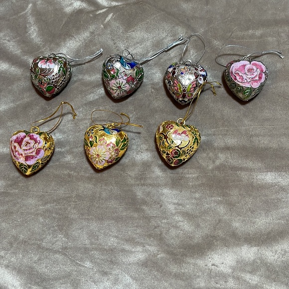 Cloisonne’ Other - Vintage cloisonné’ heart shaped silver and gold ornaments 7 piece set Floral